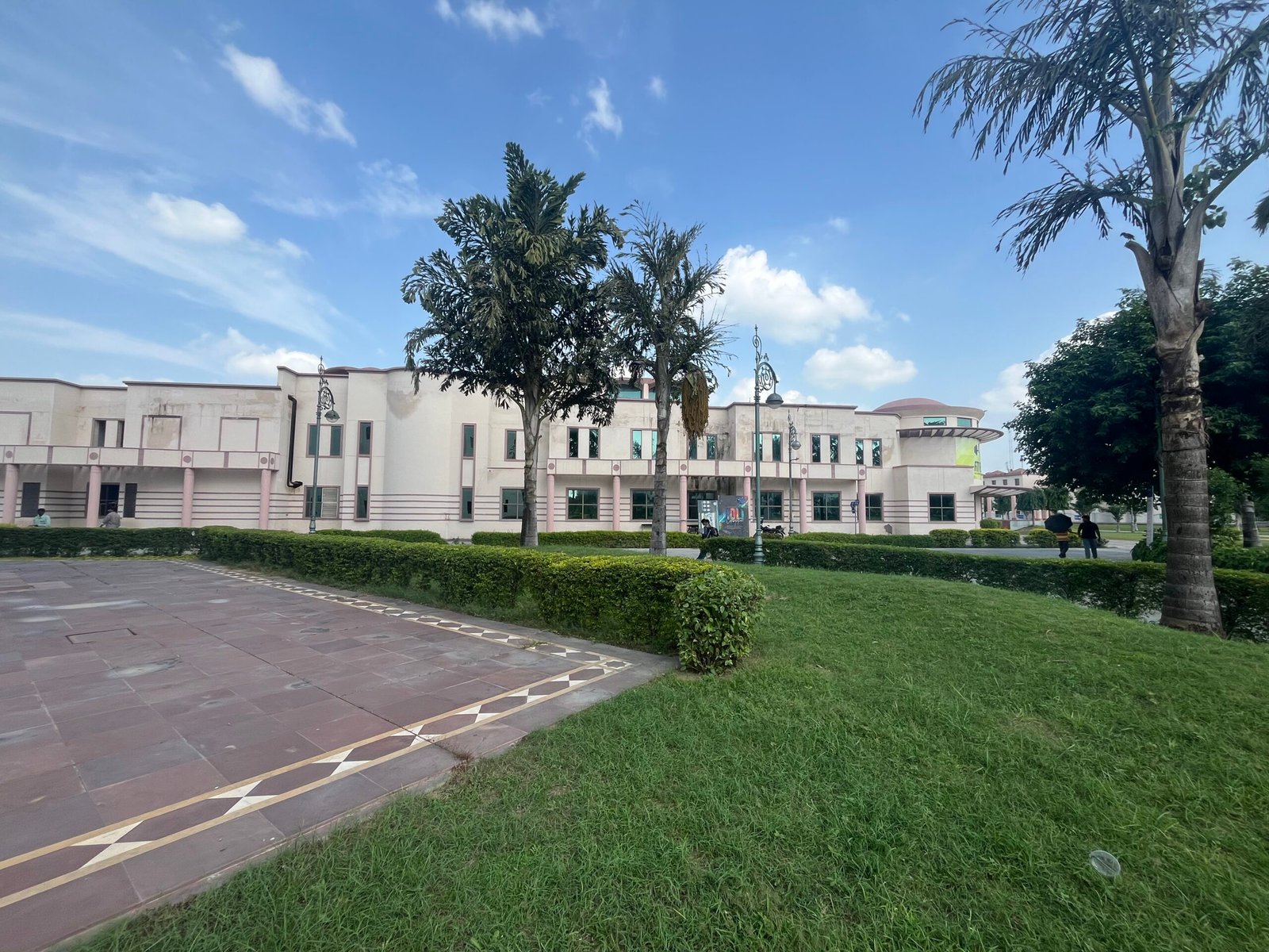 Campus 11