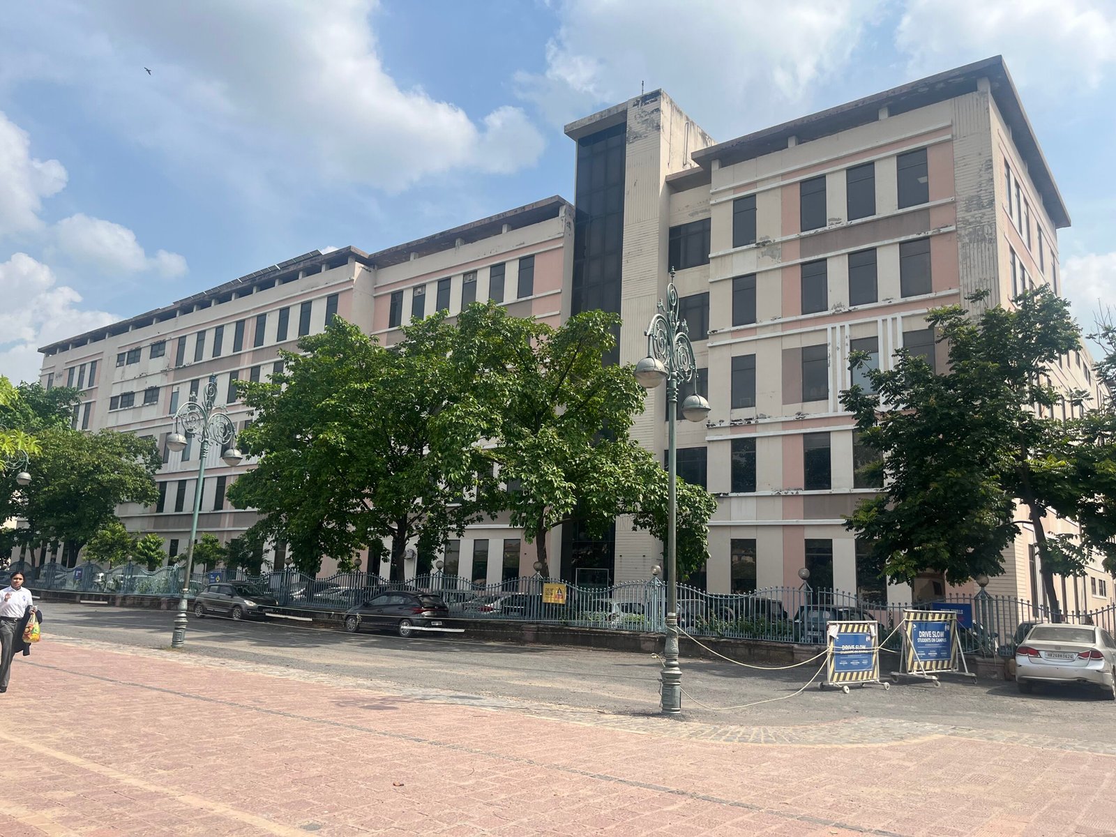 Campus 6