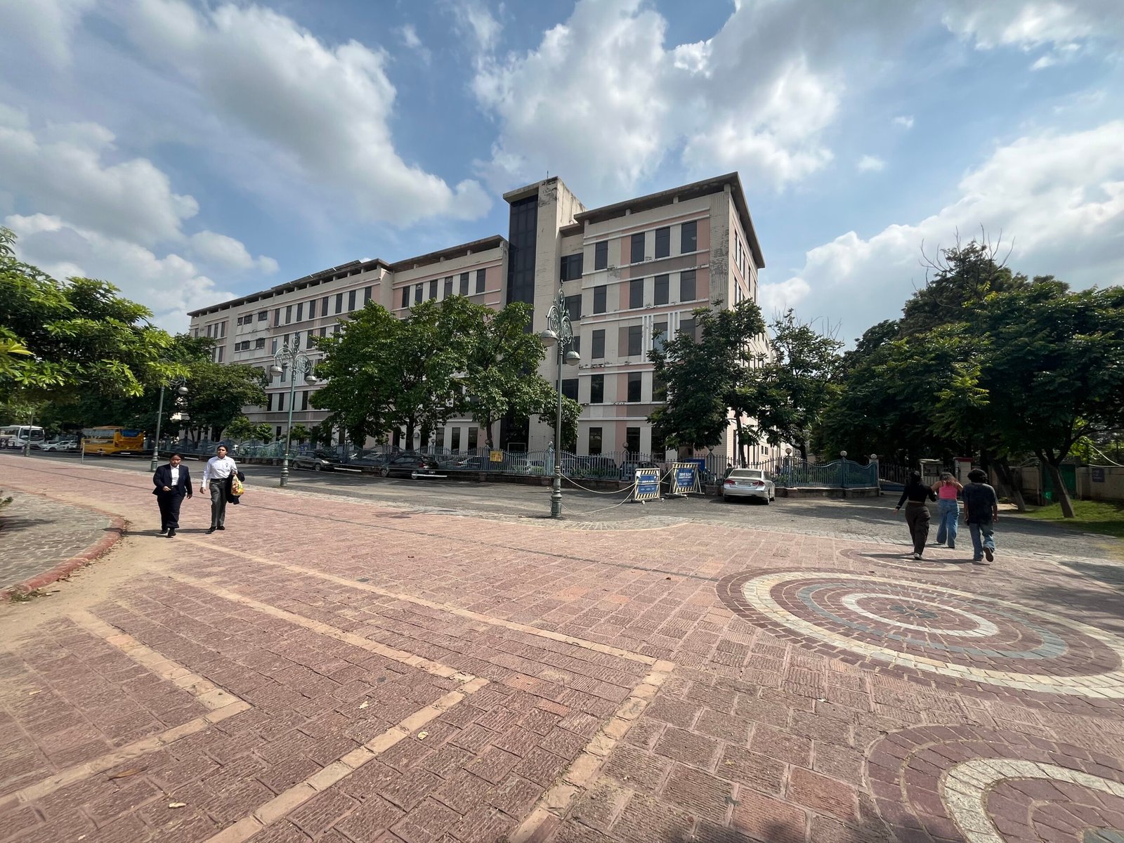 Campus 9